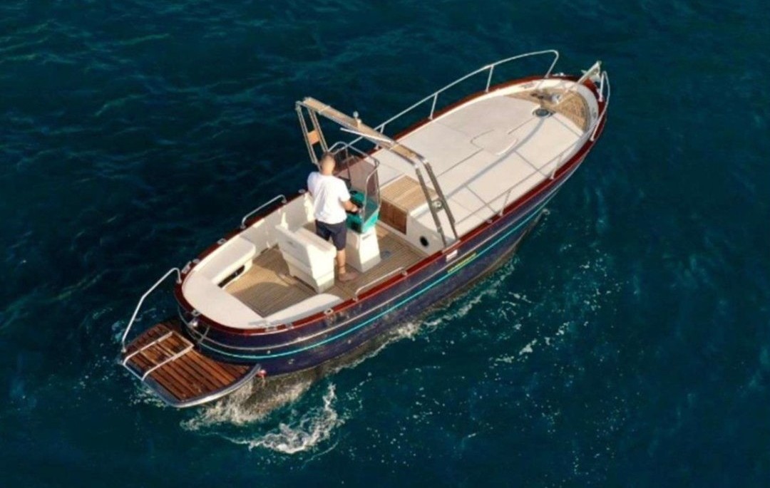 BOAT TOURS, BOAT FROM ABOVE - longobarditravel.com